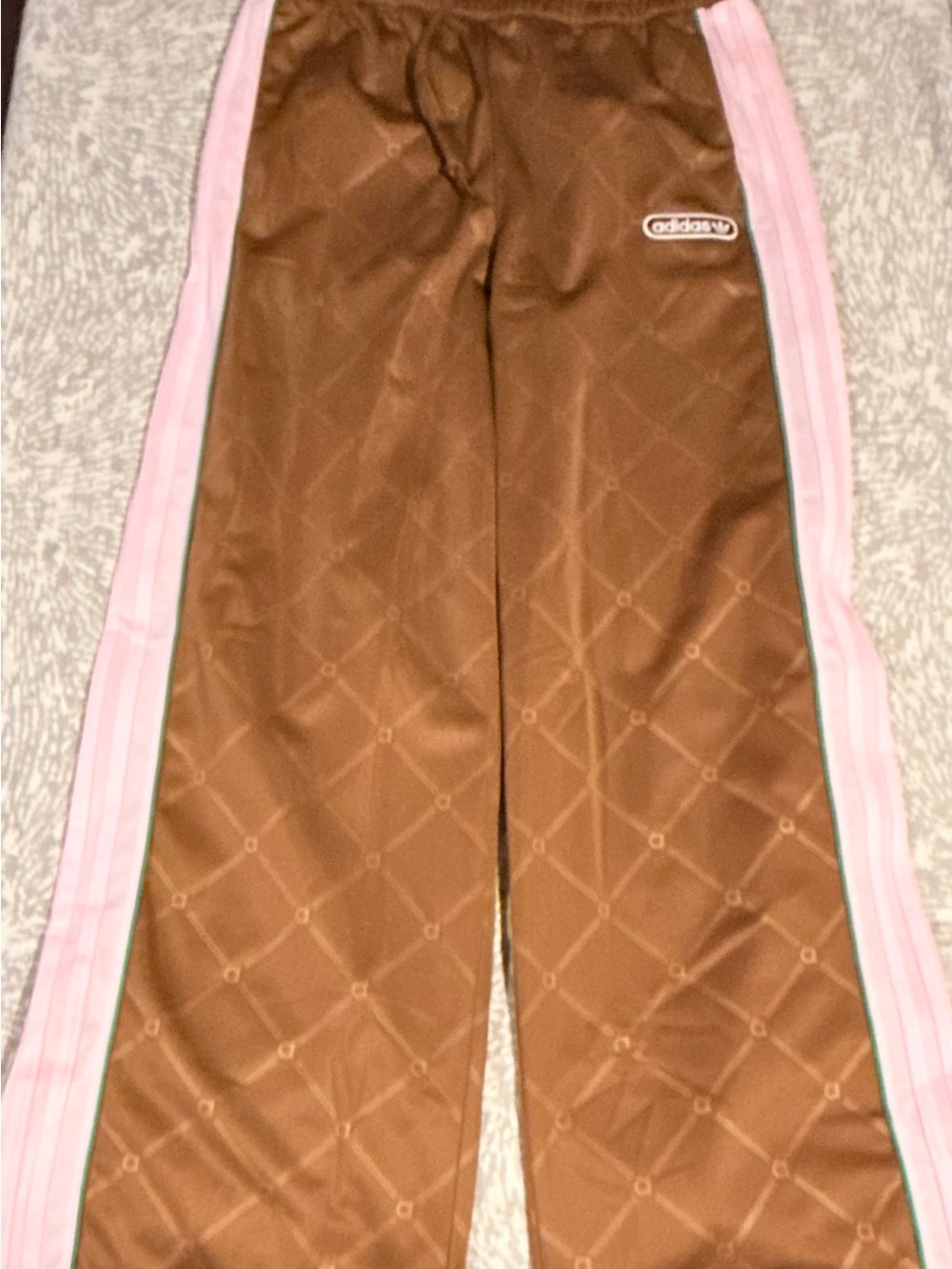Adidas Originals /// Women’s Retro Luxury TrackSuit - Size Medium *NWT* - Picture 15 of 16